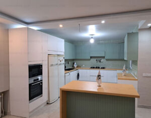 کابینت نئوکلاسیک سفید سبز با ام دی اف AGT سوپر مات